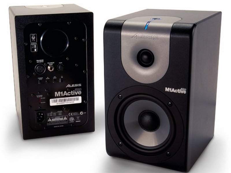 Alesis M1 Active 520 Alesis M1 Active 520 - Активные студийные мониторы (цена за пару) — изображение 1