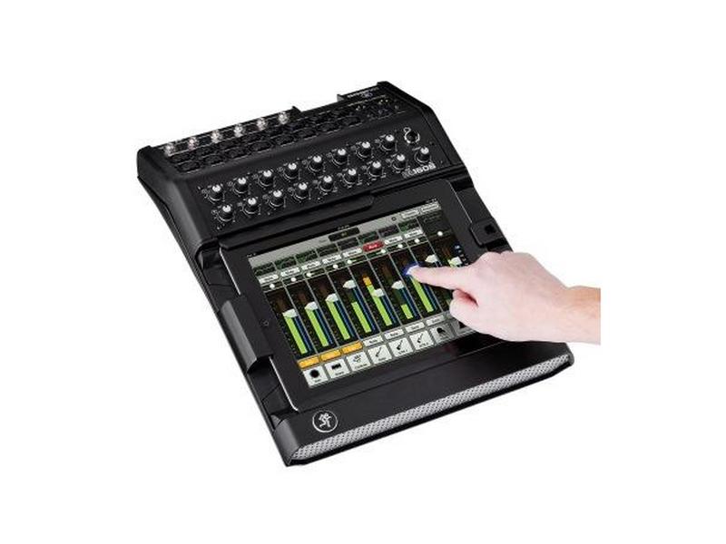 31741_Mackie-DL1608_01 Mackie DL1608 - Цифровой микшерный пульт — изображение 1